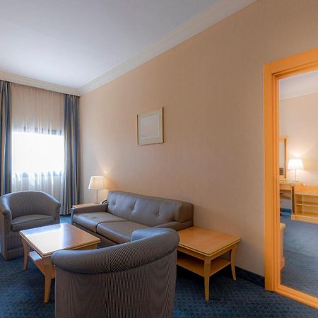 Holiday Inn Yanbu By Ihg Exterior foto