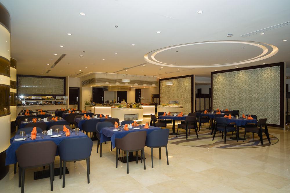 Holiday Inn Yanbu By Ihg Exterior foto