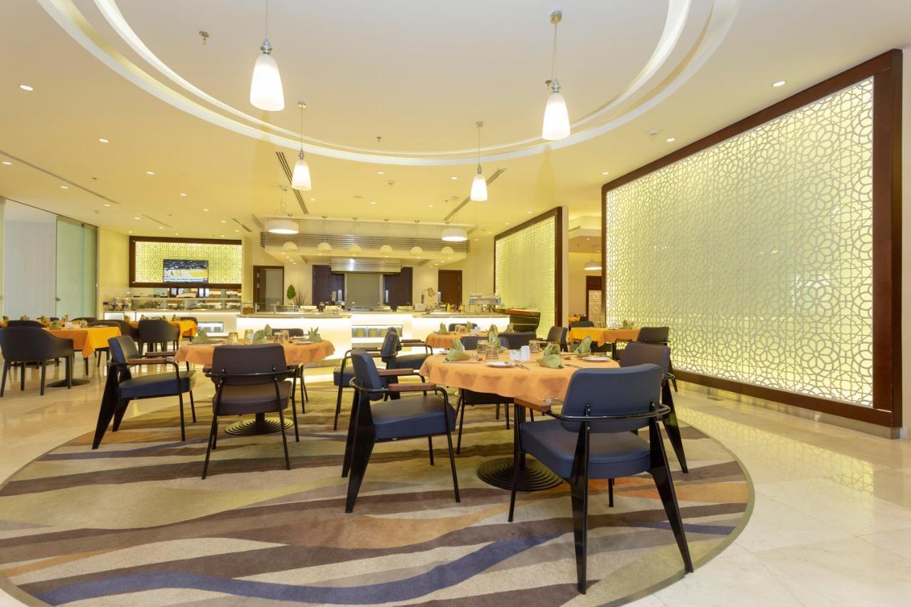 Holiday Inn Yanbu By Ihg Exterior foto