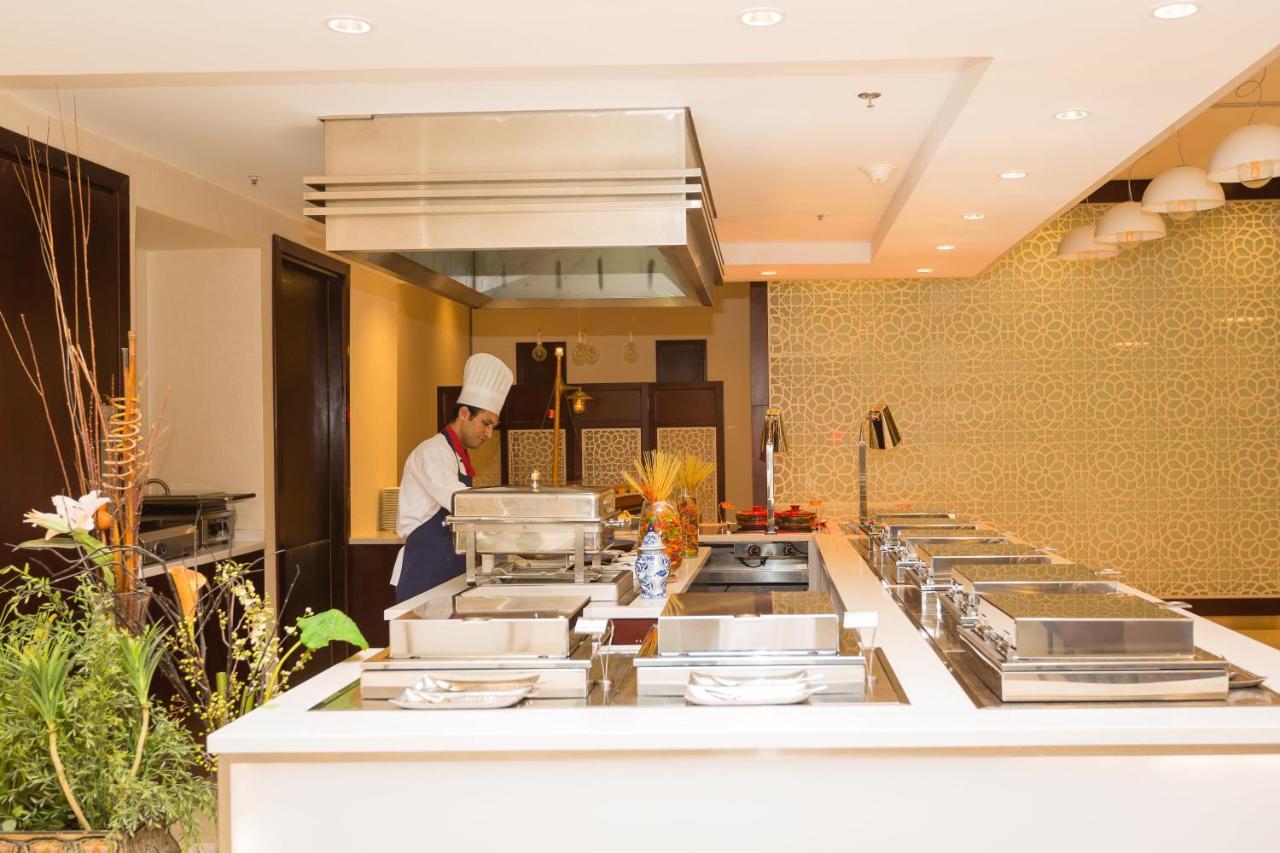 Holiday Inn Yanbu By Ihg Exterior foto
